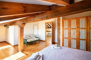 5 chambres, fer et planche Ă repasser, Wi-Fi, draps fournis