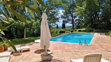 Piscina externa, piscina aquecida