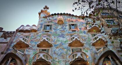 Mukava asunto uima-altaalla BARCELONA