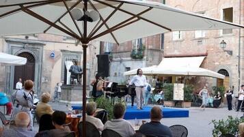 Ristorazione all'aperto