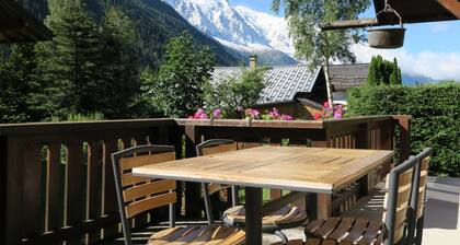 Argentière, small chalet with exceptional views of the Mont Blanc range