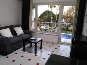 Smart TV, tenis de mesa y libros 