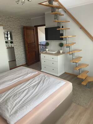 3 habitaciones, wifi gratis y ropa de cama