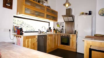 Refrigerador, horno, placa de cocina, lavavajillas