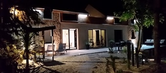MAGNIFIQUE Maison d'architecte avec PISCINE Intérieure Chauffée - Plage à Pied