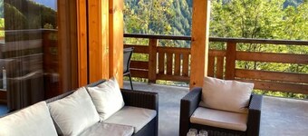 Chalet for 12 people with superb views