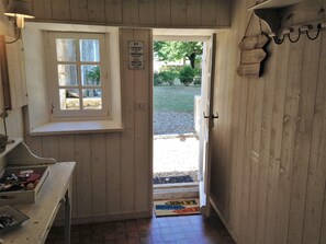 Interior - House next to cycle path with large garden and covered play area (Dolus-d'Oléron)