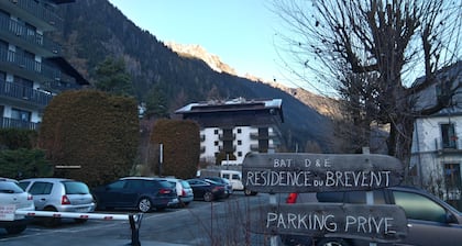 CHAMONIX superb stud 2/3 pers, residence privée, parking, accÚs remontées ski