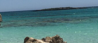 Nice villa for 1 to 4 people, sea and mountain view, private pool