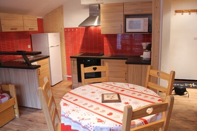 PLEASANT TWO ROOMS IN THE CENTRE OF THE VILLAGE