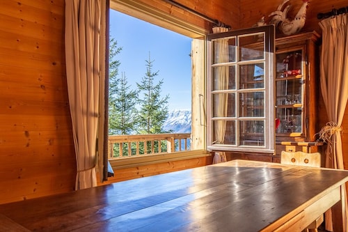 CHALET 3 * RENOVIERT MIT SPA SCHÖNE AUSSICHT GEBIRGE 10 MN ZU FUSS DER TRACKS