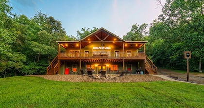 Luxury Home in Woods w/ Easy Access to Large Private Gravel Bar on Meramec River