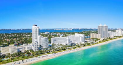 Parhaat hinnat !!! Fontainebleau Sorrento OV Jr. Sviitti (king bed plus vuodesohva)