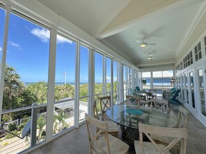 Dining - BEACHFRONT, HEATED POOL, KAYAKS/SUP, LANAI W/ GULF VIEWS, 85' DOCK, 2 GOLF CARTS (Captiva)
