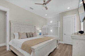 10 chambres, fer et planche à repasser, lit parapluie, Wi-Fi gratuit