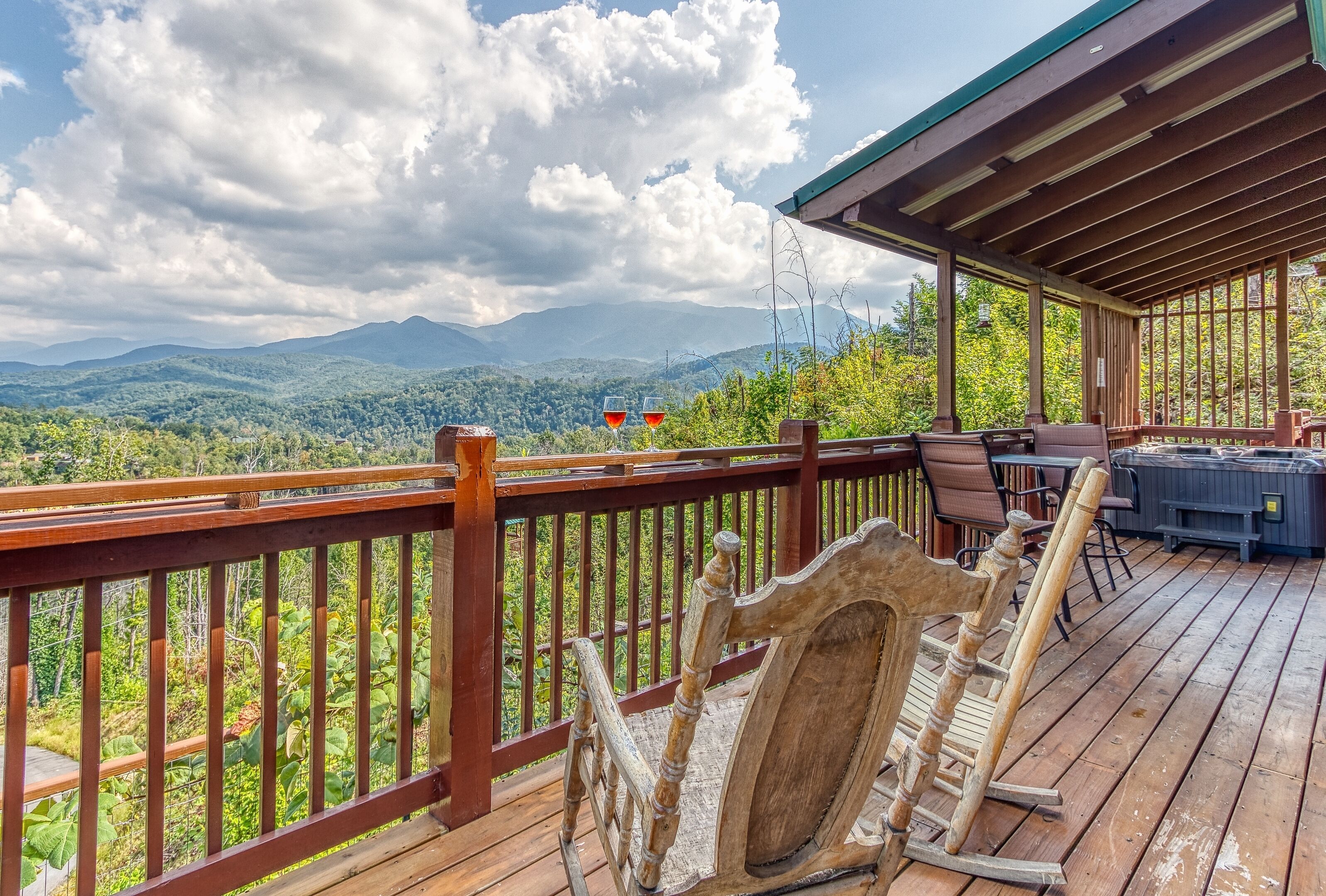 Tina de hidromasaje al aire libre