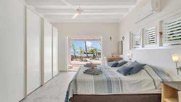 5 bedrooms, in-room safe, iron/ironing board, free WiFi