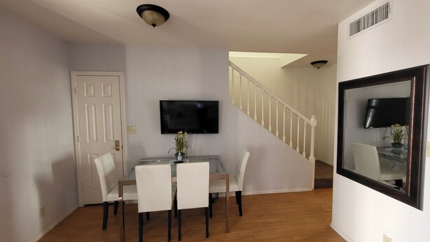 Unclassified image, 1 of 15, button - Stay at Roosevelt Row / Modern 2BR 2BA Condo (Phoenix)