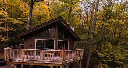 Gore Mountain Chalet - Moments From Adventure! (Ski, Hike, Explore)