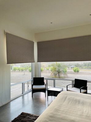 Habitación doble Deluxe, 1 cama King size, Terraza | Ropa de cama de alta calidad, edredón y camas con efecto memoria 