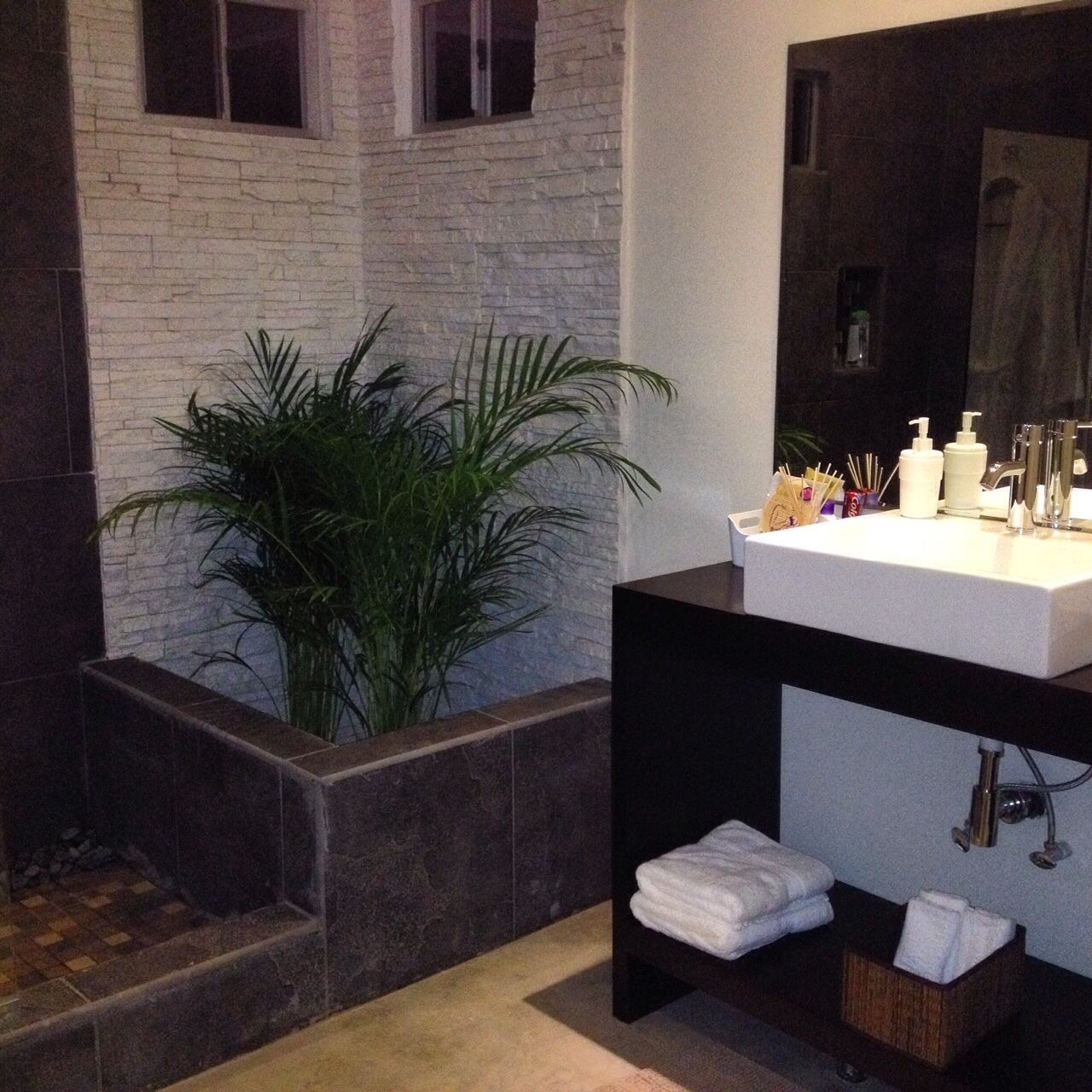 deluxe double room, 1 king bed, terrace | bathroom sink