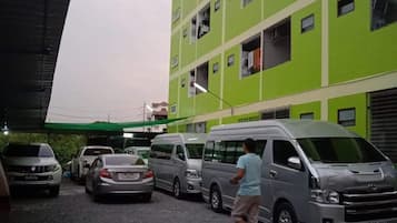 Free self parking