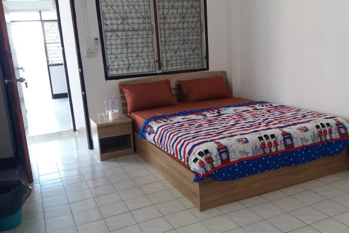 Habitación doble estándar | Ropa de cama hipoalergénica, wifi gratis y ropa de cama