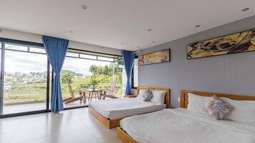 Hypo-allergenic bedding, soundproofing, iron/ironing board, free WiFi