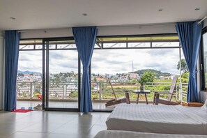Hypo-allergenic bedding, soundproofing, iron/ironing board, free WiFi - An Garden Dalat (Da Lat)
