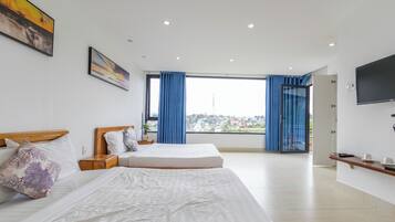 Hypo-allergenic bedding, soundproofing, iron/ironing board, free WiFi