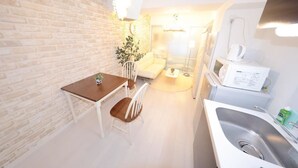 Apartment | In-room dining - Premier in Land Mark Ebisu Osaka 402(187-1) (Osaka)