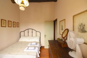 4 chambres, Wi-Fi gratuit, draps fournis