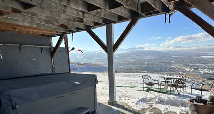 3 makuuhuoneen talo parhaalla näkymällä Salt Lake Cityssä, ja erittäin lähellä hiihtoa!