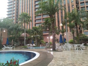 Outdoor pool - Time Square By Trivaa (Kuala Lumpur)