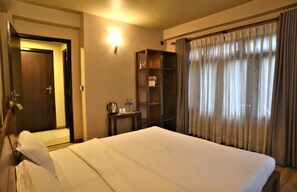Ropa de cama de alta calidad, cubrecamas y cortinas blackout 