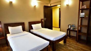 Junior Suite, Non Smoking | Premium bedding, down comforters, blackout drapes, free WiFi