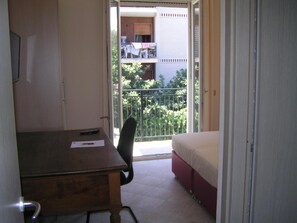 Free WiFi, bed sheets - Anania (Cagliari)