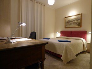 Double or Twin Room, Balcony | Free WiFi, bed sheets - Anania (Cagliari)