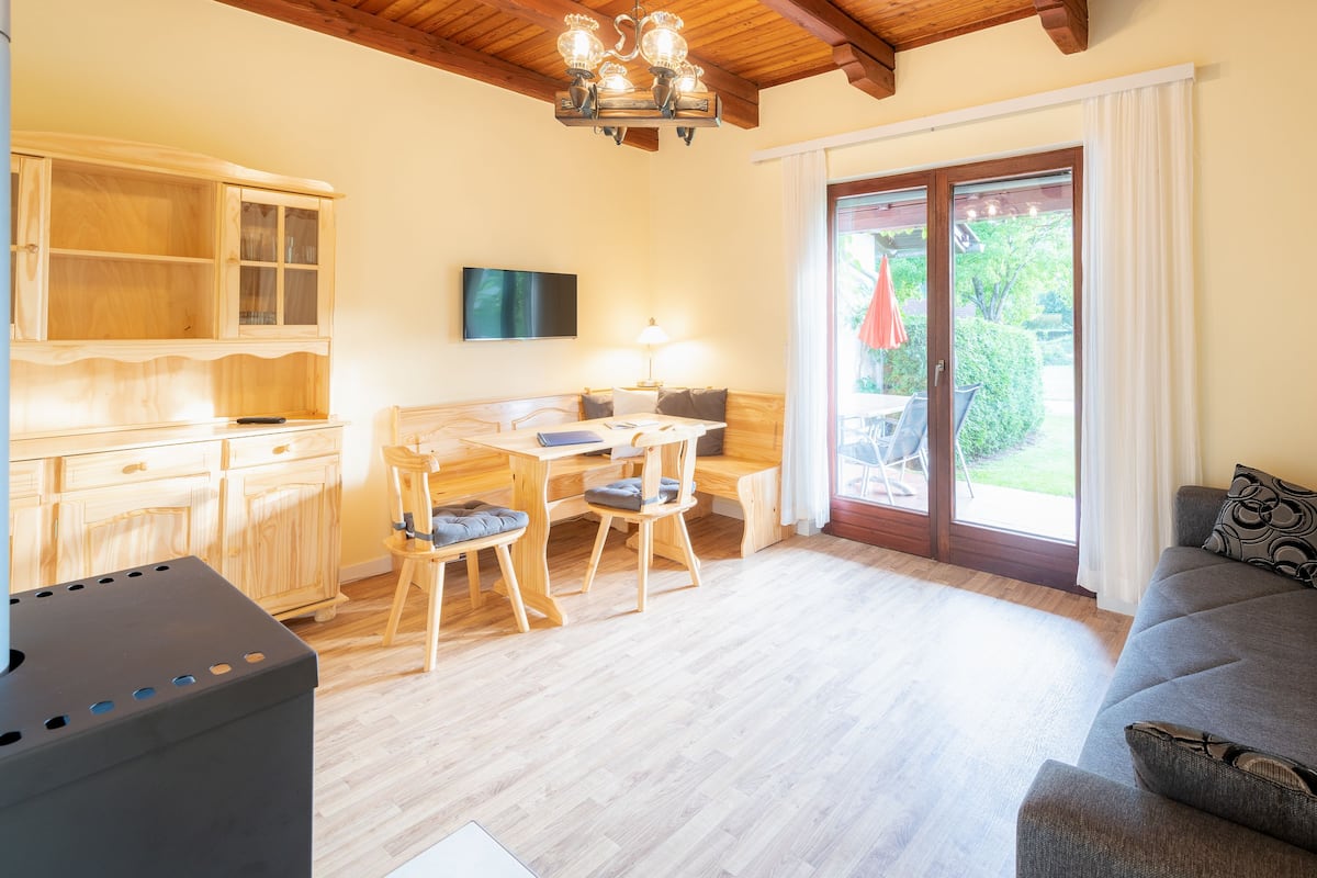 Superior-bungalow (Typ B Nr.2) | Privat køkken | Køleskab, kogeplade, espressomaskine, kaffe-/temaskine