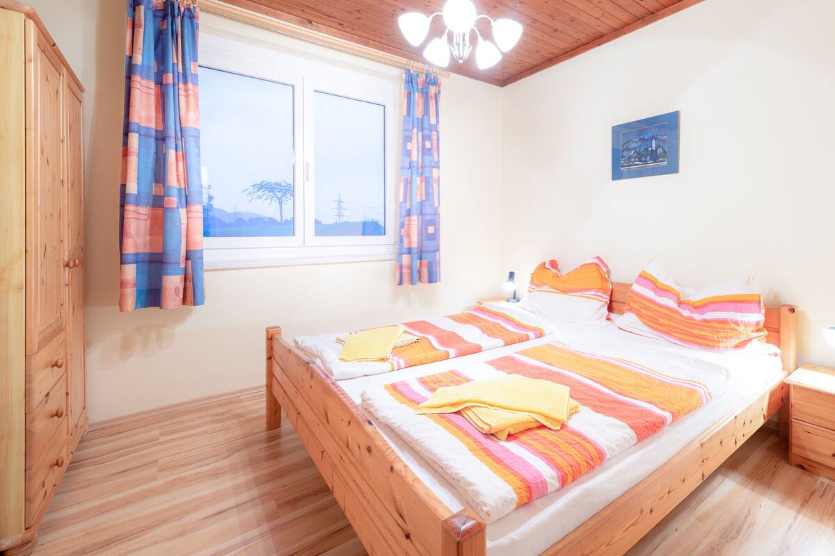 Superior-bungalow (Typ B Nr.3) | Mørklægningsgardiner, gratis baby-/barnesenge, gratis Wi-Fi