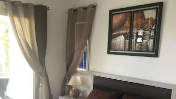 2 bedrooms, blackout curtains, iron/ironing board, free WiFi