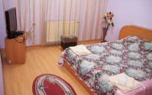 Standard Double Room | Blackout drapes, free WiFi, bed sheets - Kaufman (Konopnytsia)