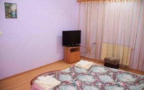 Standard Double Room | Blackout drapes, free WiFi, bed sheets - Kaufman (Konopnytsia)