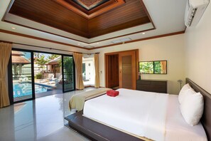 View from room - Boutique 3BR Pool Villa Bianca NaiHarn (Rawai)