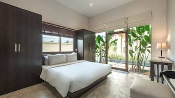 6-Bedroom Pool Villa | 6 bedrooms, individually decorated, individually furnished, desk