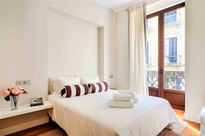 2 bedrooms, iron/ironing board, travel cot, free WiFi - Atarazanas - Holiday rental Malaga City (Málaga)