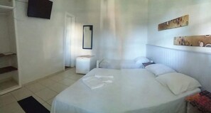Beach Room | 5 bedrooms, individually decorated, bed sheets