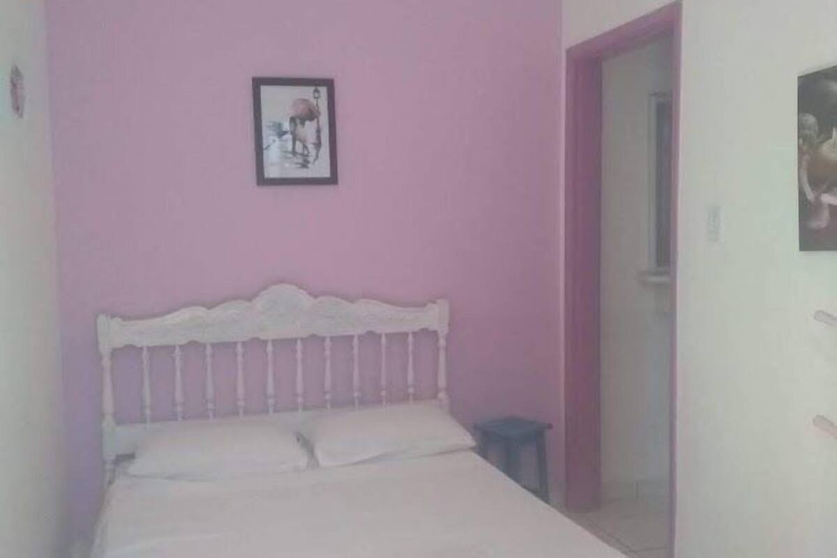 Standard Double or Twin Room, 1 Double or 2 Single Beds | 5 bedrooms, individually decorated, bed sheets