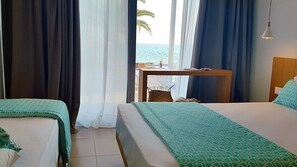 Studio, Sea View | Blackout curtains, soundproofing, free WiFi, bed sheets - Mougre Studios (Kassandra)