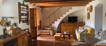 Maison à la campagne prÚs de la mer. Calme idéal pour les enfants.